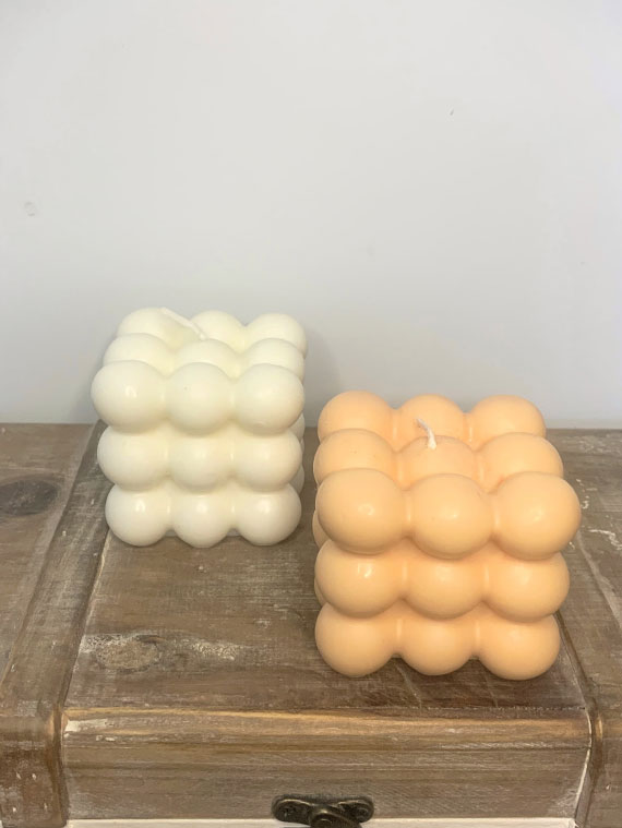Burbuja blanca y naranja